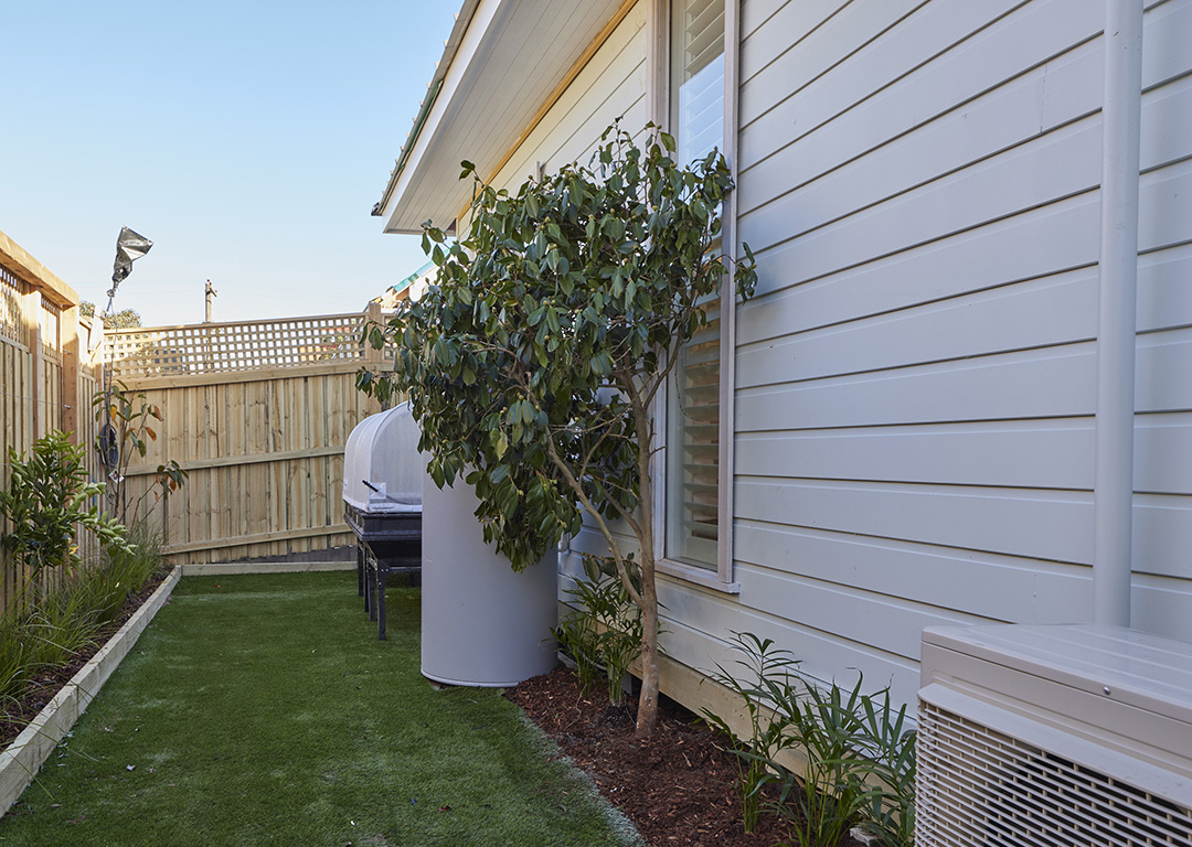 Gallery H2 Rm10 Back Garden Mitch Mark 036