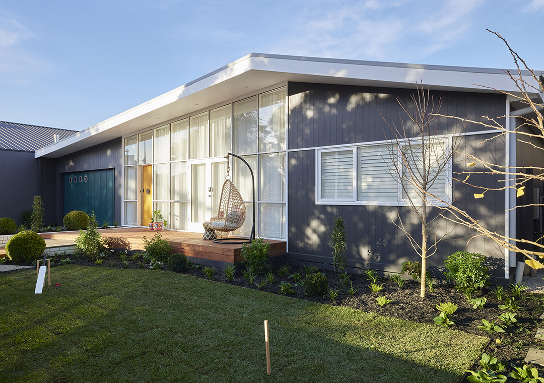 Gallery H3 Rm12 Front Garden Tanya Vito 087